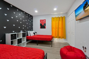Your Family Fun Villa w Pool, Game room, all you need, close to Disney & more